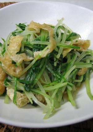 A picture of Boiled Mizuna Greens and Fried Tofu.
