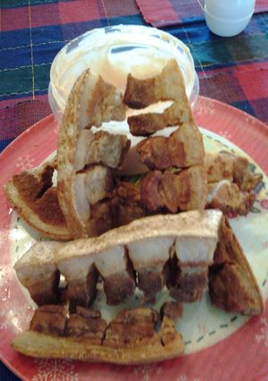 A picture of Pork crackling. (Chicharon de puerco).