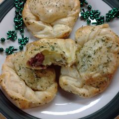 A picture of Corned Beef and Mashed Potato Croissant Pockets.