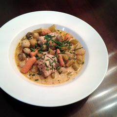 A picture of White Coq au Vin.
