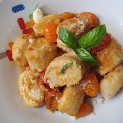 A picture of Gnocchi, when you are nostalgic for Italian summer nights.