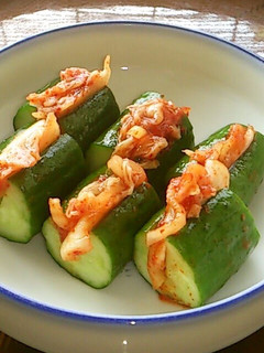A picture of Oi-sobagi with Cucumbers & Kimchi.