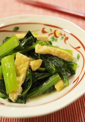 A picture of Simmered Komatsuna Greens and Aburaage.