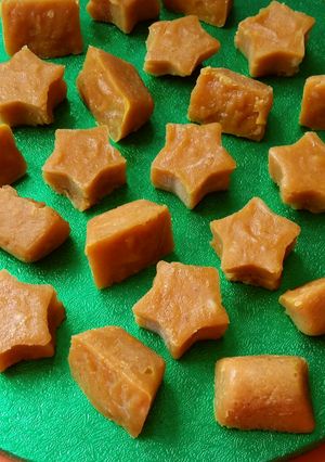 A picture of Vickys Easy Pumpkin Fudge.