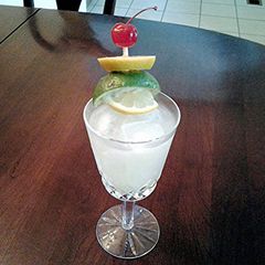 A picture of Lemon Limeaide Cooler.