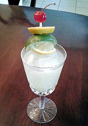 A picture of Lemon Limeaide Cooler.
