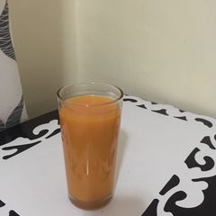A picture of Fresh mango juice.