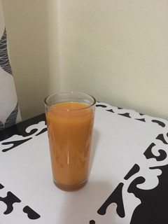 A picture of Fresh mango juice.