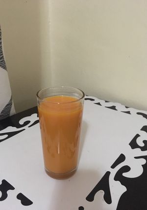 A picture of Fresh mango juice.