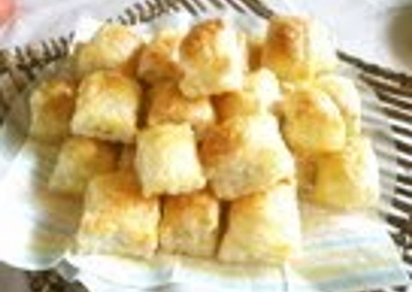 Chocolate Pie Bites with Puff Pastry