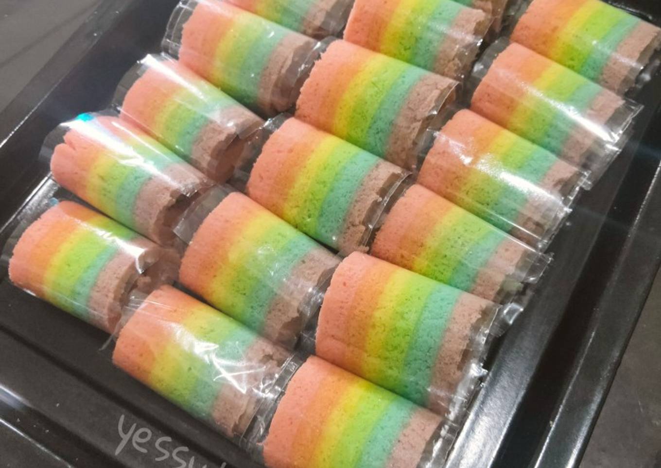 Bolu gulung mini rainbow