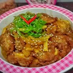 A picture of Telur puyuh pedas manis.