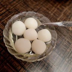 A picture of Rasgulla bengali dish.