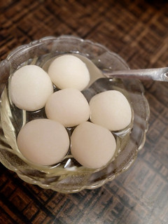 A picture of Rasgulla bengali dish.