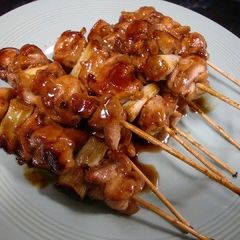 A picture of Yakitori made in a Frying Pan.