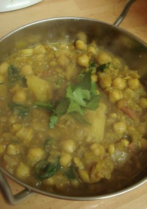 A picture of Indian Home-style Curry with Potatoes and Chickpeas.