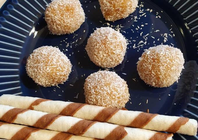 Recipe of Super Quick Choco and cake balls