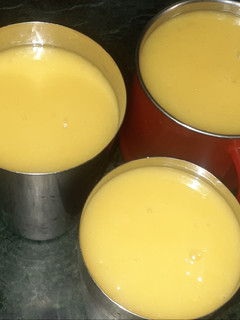 आम रास (aam ras recipe in Hindi) रेसिपी मुख्य फोटो