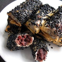 A picture of Sweet Azuki & Sesame Seeds Spring Rolls.
