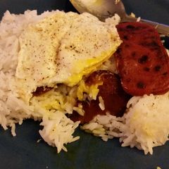 A picture of Spam and eggs.