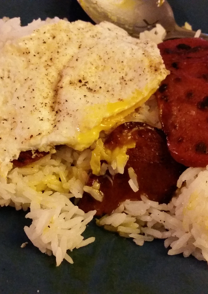 A picture of Spam and eggs.