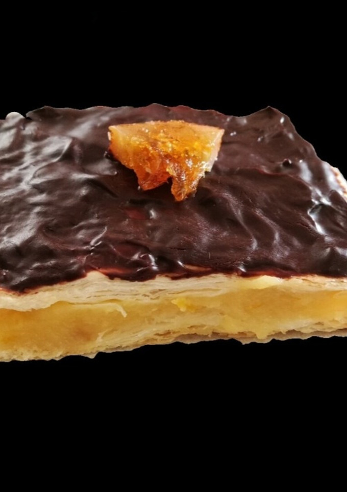 Una foto de Hojaldrito de naranja🍊🍫