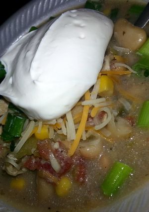 A picture of White chicken chili.