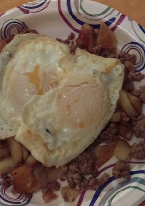 A picture of Ground beef, Potatoes and Eggs.