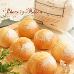 A picture of Lys d'Or Mini French Bread.