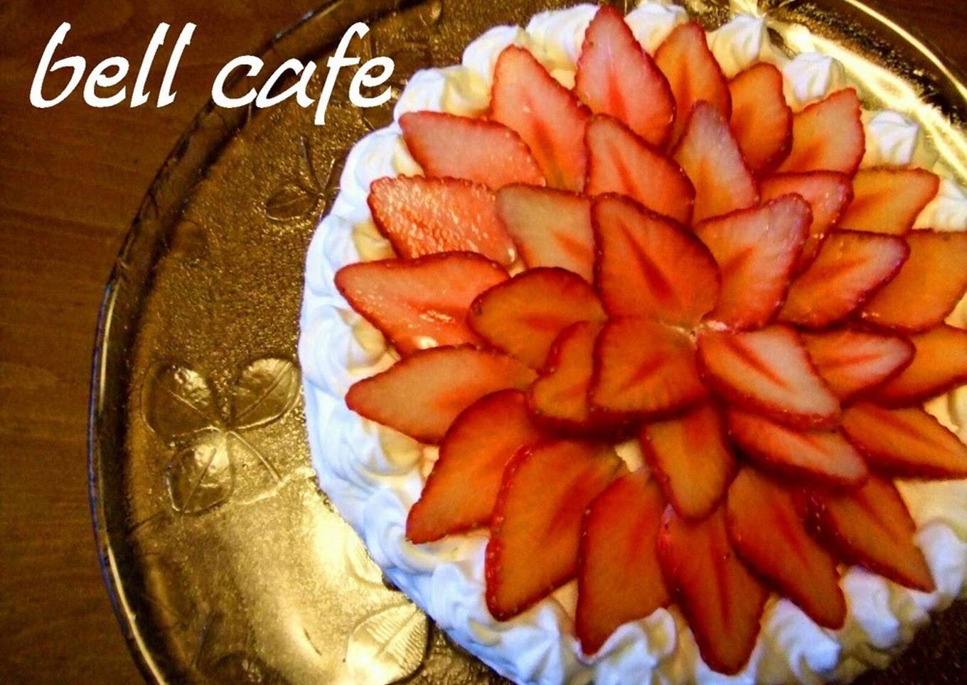 A Strawberry Cake Decorated like a Flower