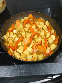 A picture of Sweet and sour chicken.