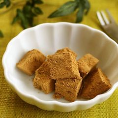 A picture of Easy Warabi Mochi.