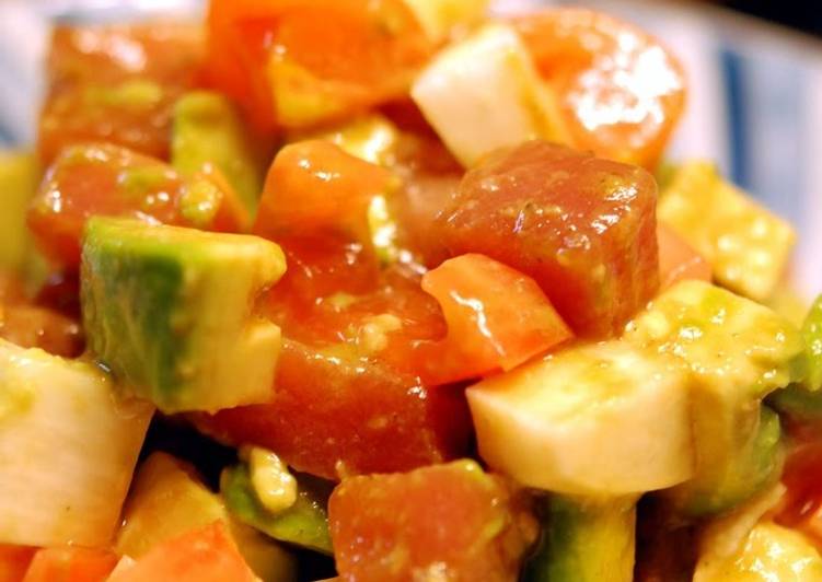 Simple Way to Prepare Award-winning Avocado, Fresh Tuna, Nagaimo, and Tomato