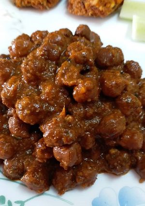 A picture of Kerala Style Kadala Curry.
