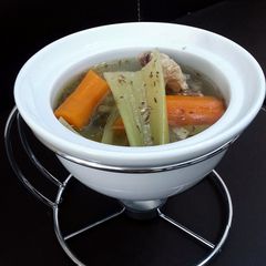 A picture of Classic Chicken Soup.