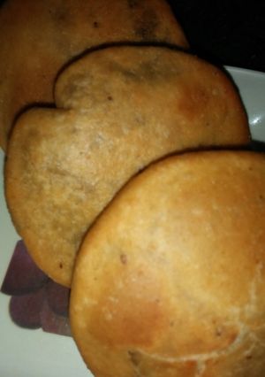 मूंग दाल की खस्ता कचौड़ी (moong dal khasta kachodi recipe in Hindi) रेसिपी मुख्य फोटो