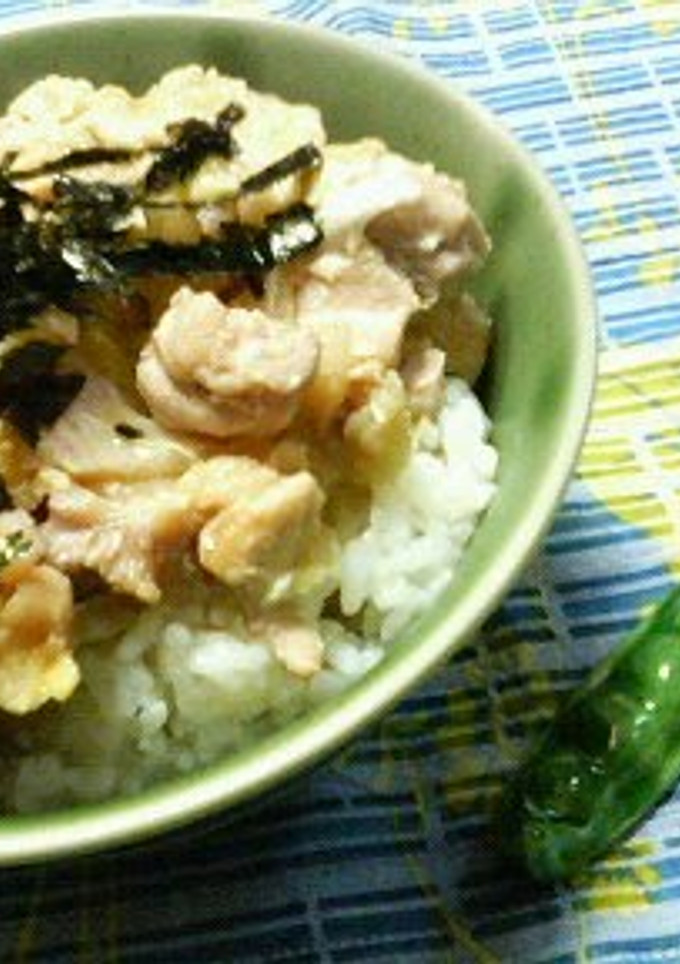 A picture of Our Family's 'Oyako-don' Chicken and Egg Rice Bowl.