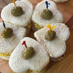 A picture of Garlic butter egg sandwich.