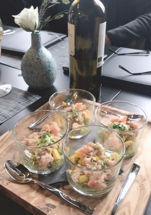 Une photo de Tartare de saumon mangue et ciboulette