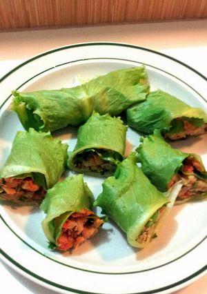A picture of Garbanzo Mini Lettuce Wraps.