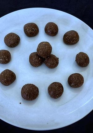 A picture of Sprouted Ragi flour laddu.
