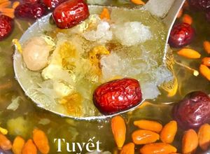 Hình của món Chè dưỡng nhan.