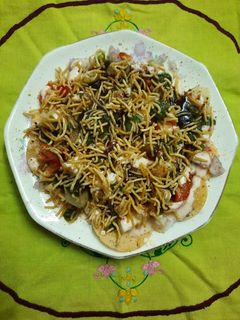 পাপড়ি চাট (papri chat recipe in Bengali) রেসিপির প্রধান ছবি