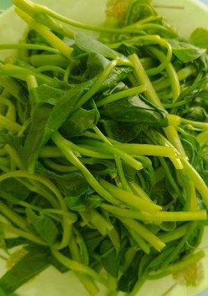 Hình của món Rau muống luộc😂.