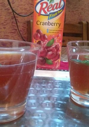 A picture of Cranberry Mojitos.
