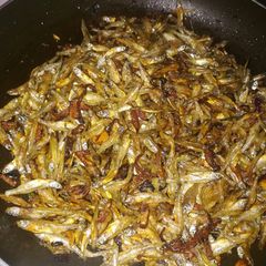 A picture of Dry fried omena.