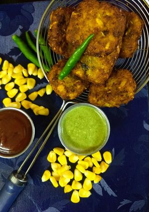 A picture of Corn kebabs.