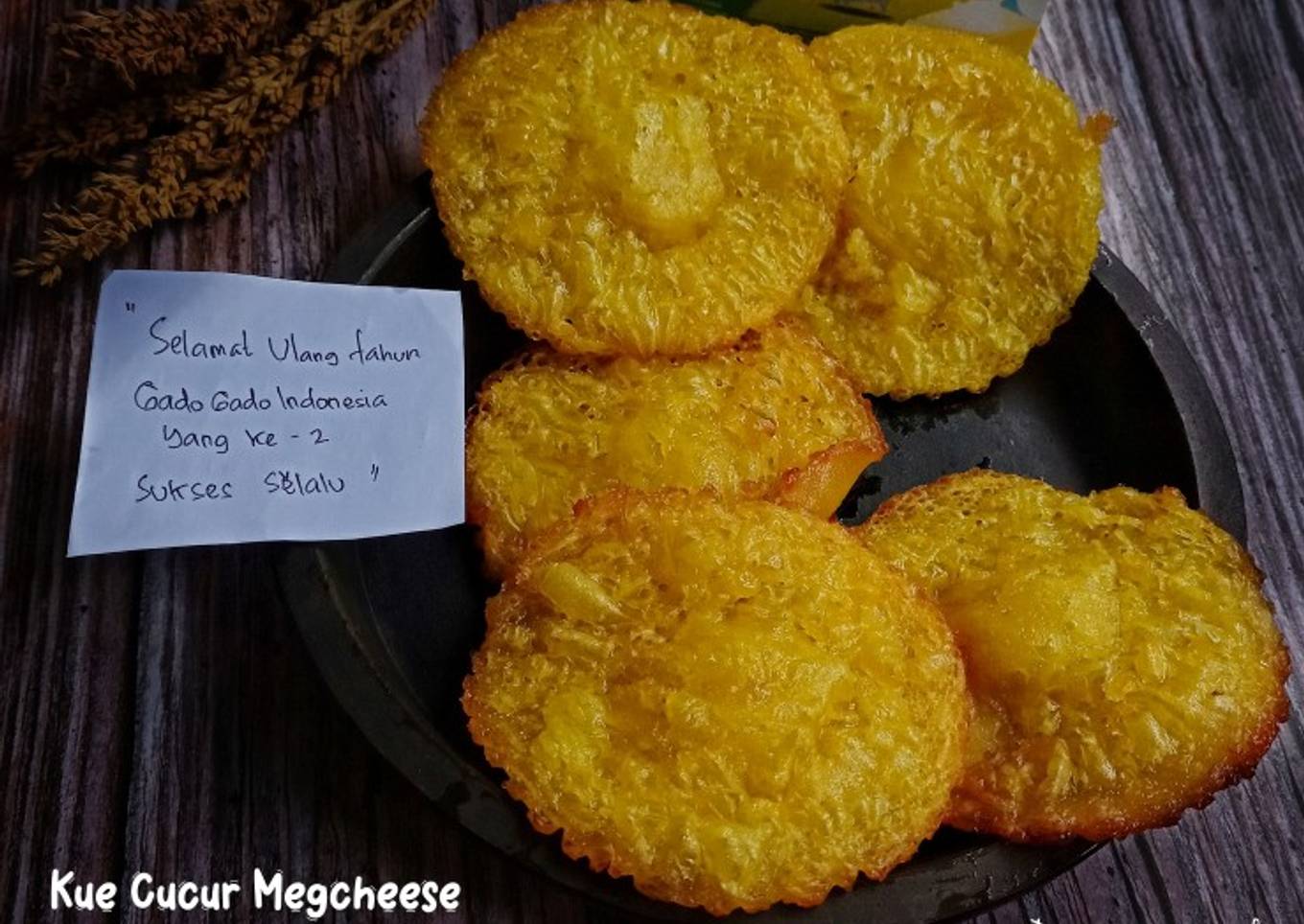 Kue cucur megcheese