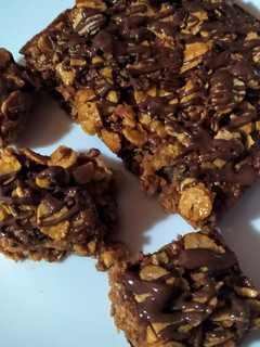 Una foto de Brownie de avena fácil y saludable