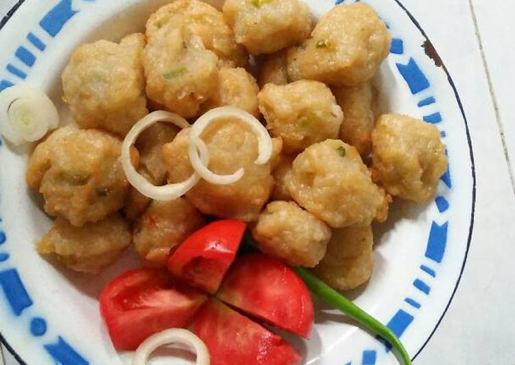 Pempek adaan